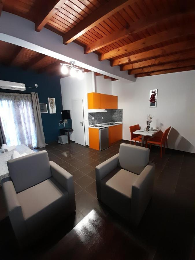 Victory Apartments Hotel Samothráki Buitenkant foto